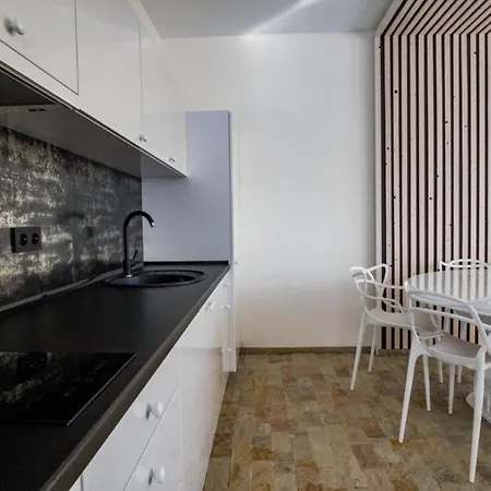 Σαλέ білий лев - White Lion Μπούκοβελ