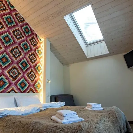 білий лев - White Lion Σαλέ