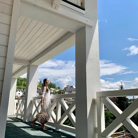 білий лев - White Lion * Μπούκοβελ