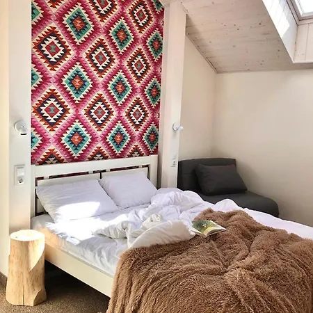 білий лев - White Lion * Μπούκοβελ