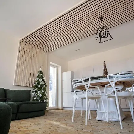 білий лев - White Lion